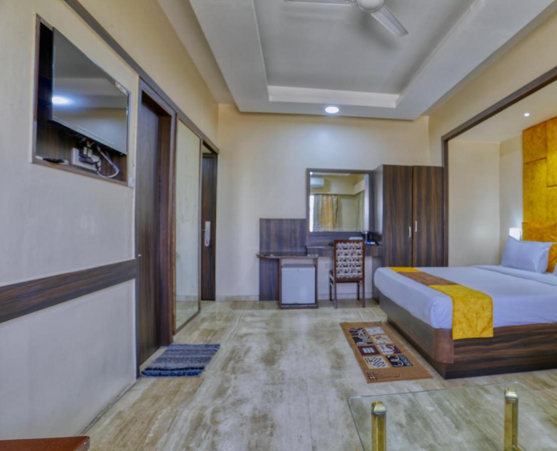 Hotel President, Pure Veg 3*